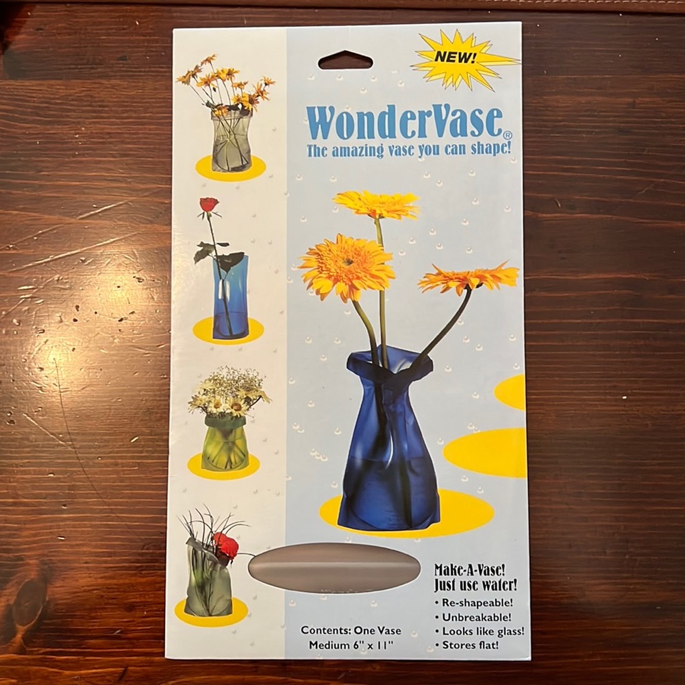 Wonder Vase - shape your own vase- frosted clear color - new sealed packaging.